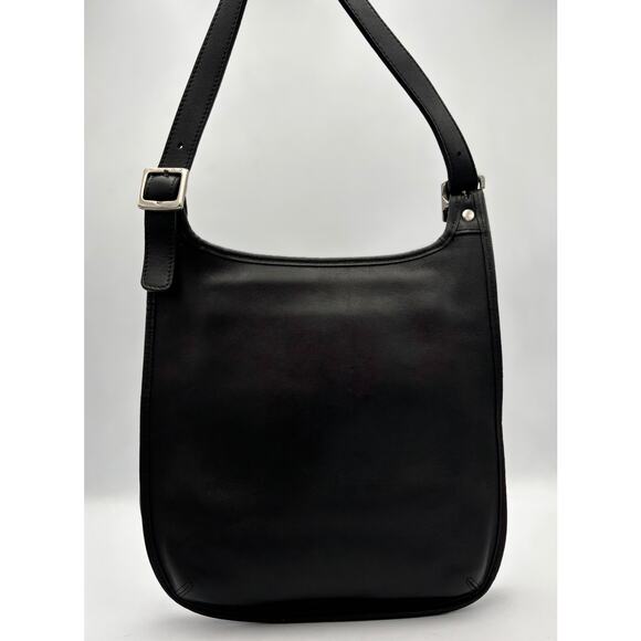 Coach 9131 Saddle Flap Crossbody | 90s Leather Hippie Bag | Vintage Minimal - Picture 2 of 16